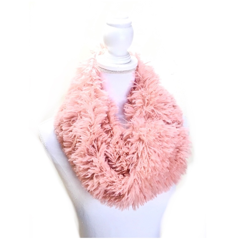 Dusty Rose Pink Faux Fur Snood Scarf